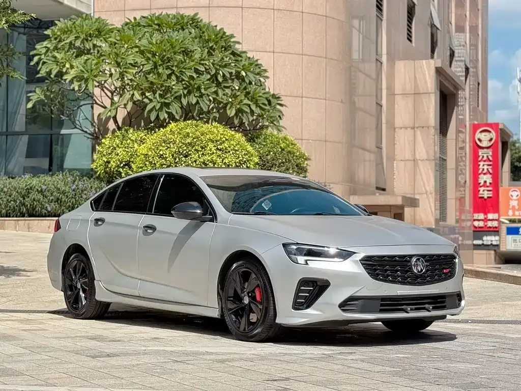 Buick Regal — фото 10