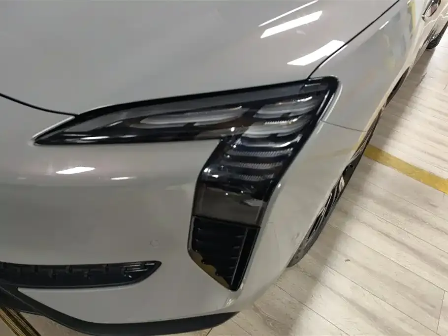 Hongqi EH7 2024 из CN, фото 9