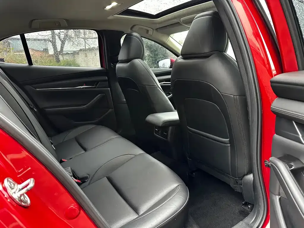 Mazda 3 Axela 2021 из CN, фото 4