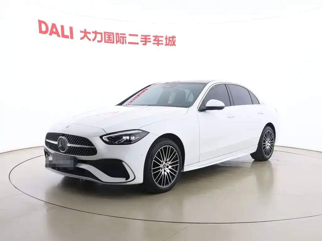 Mercedes-Benz C-Class — фото 1