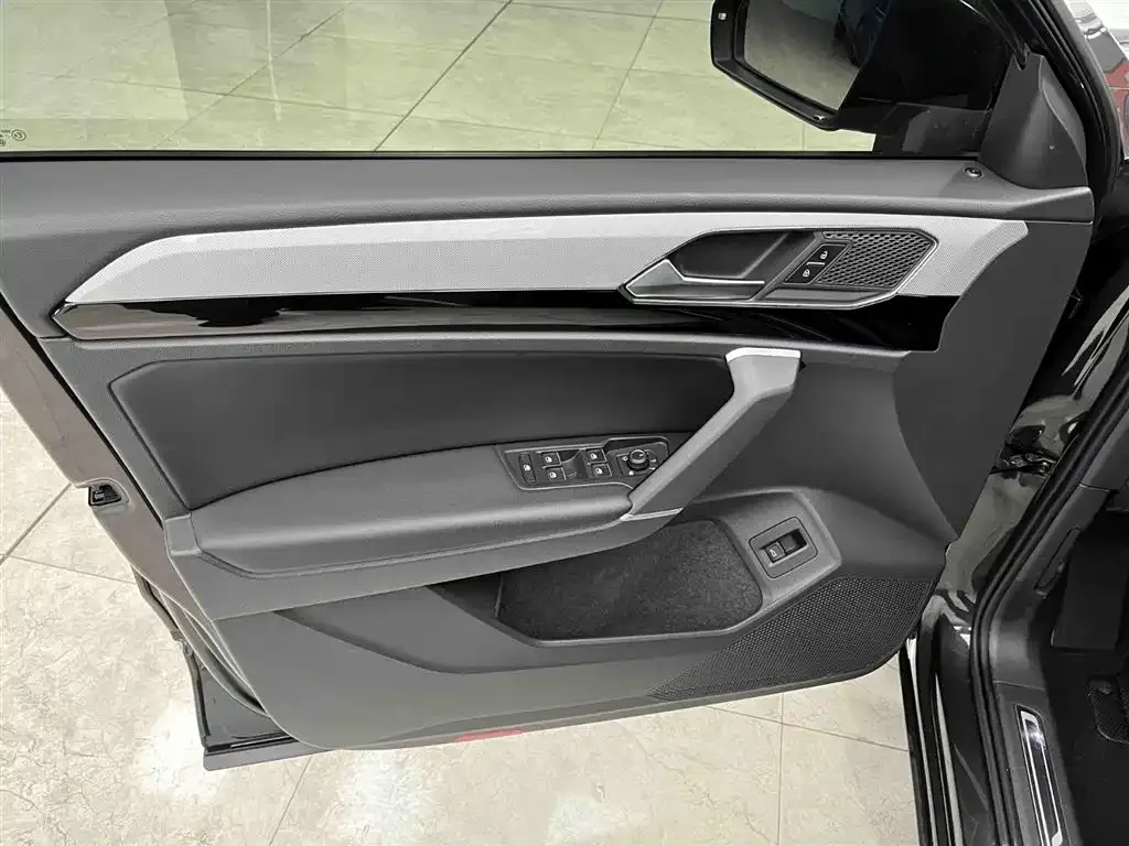 Volkswagen Tayron 2022 из CN, фото 6