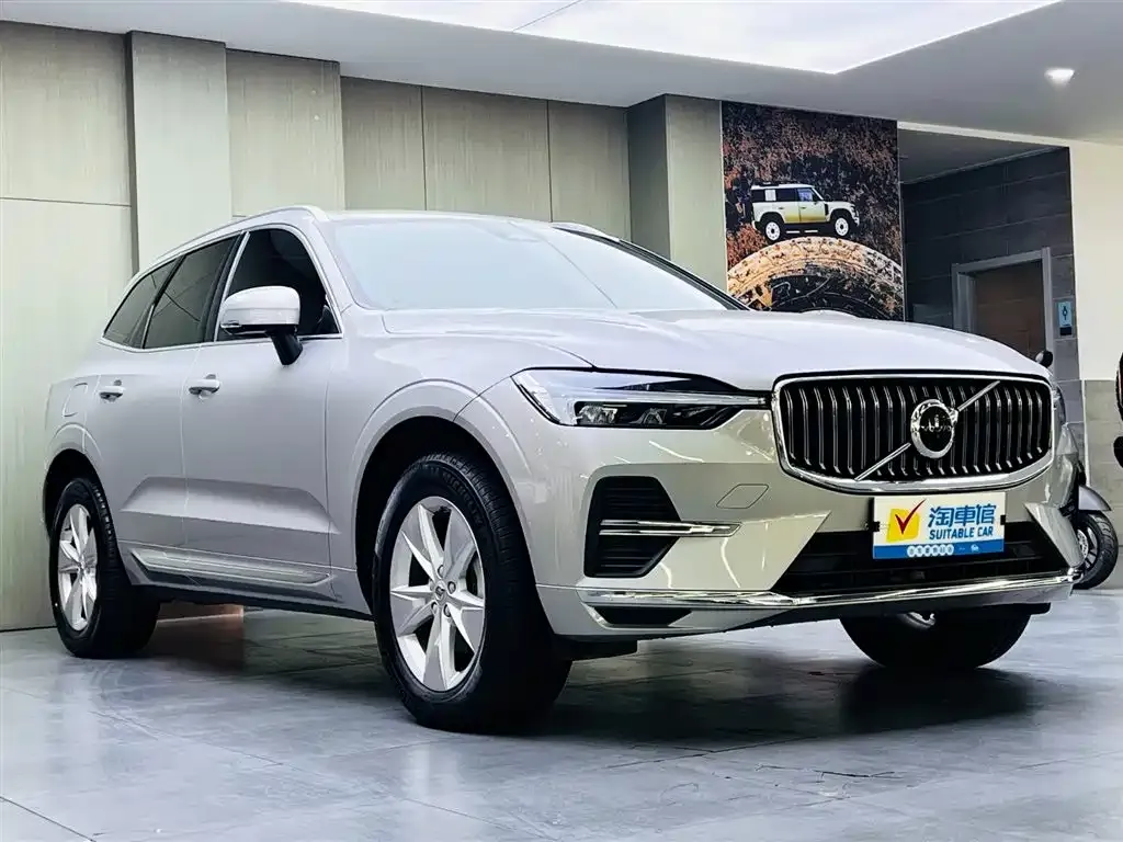 Volvo XC60 — фото 6