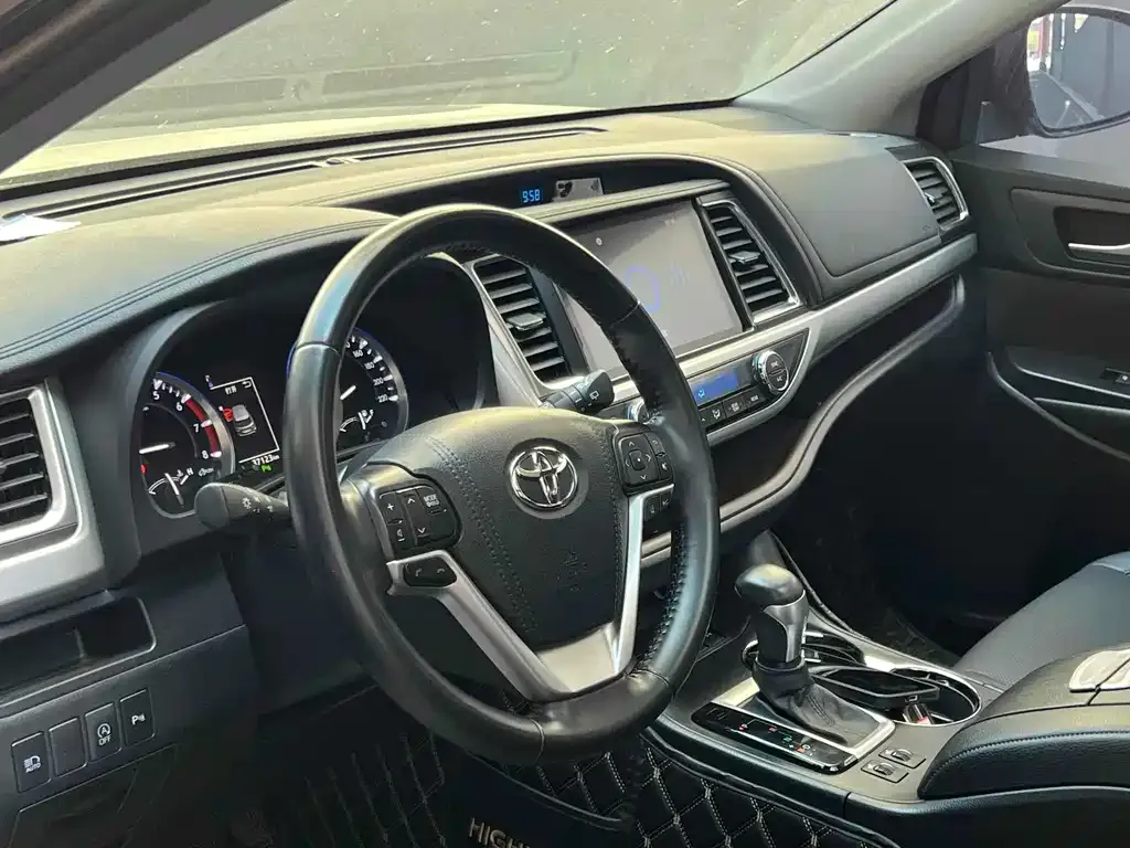 Toyota Highlander 2021 из CN, фото 2