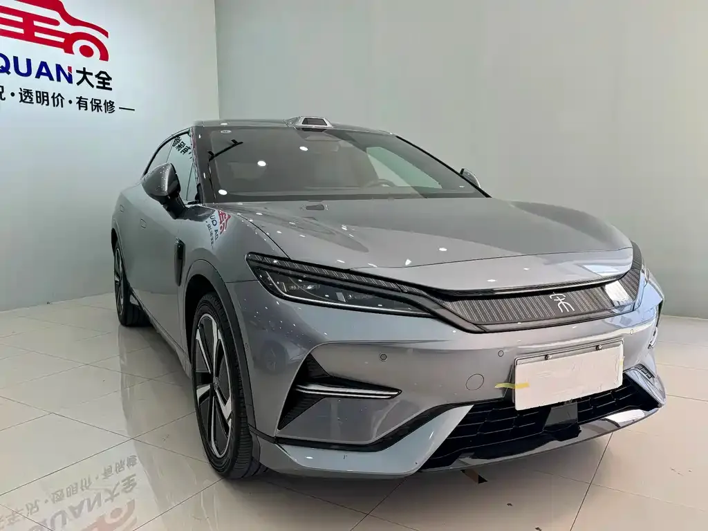 BYD L EV — фото 8