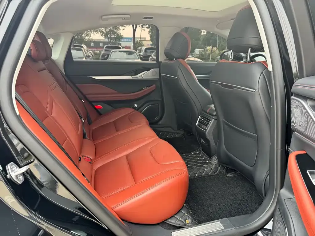 Lincoln Z 2024 из CN, фото 2