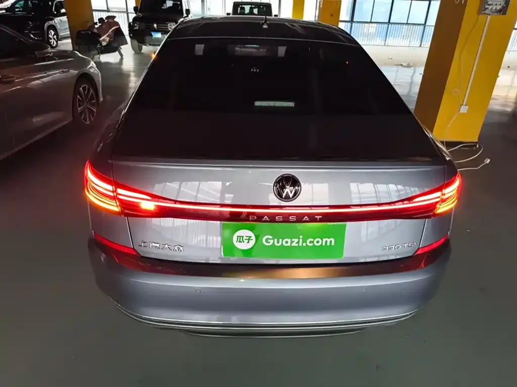 Volkswagen Passat — фото 2