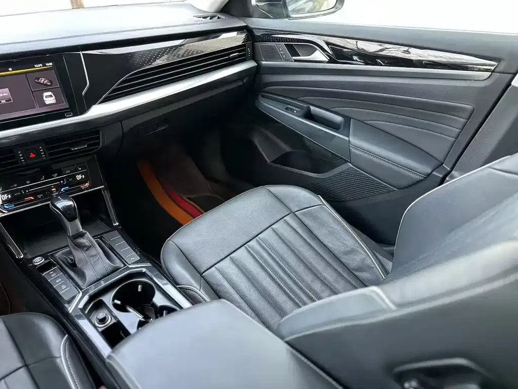 Volkswagen Passat — фото 4