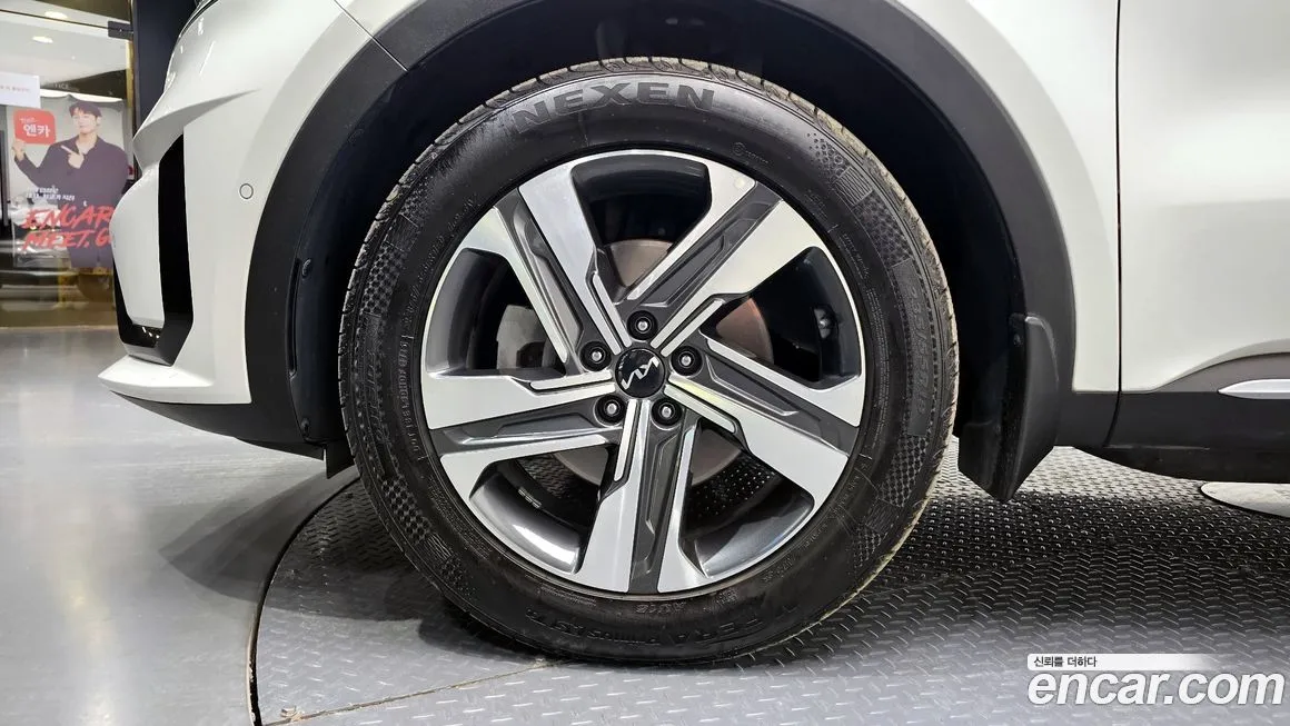 Kia Sorento — фото 9