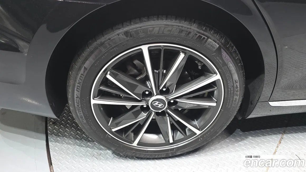 Hyundai Grandeur 2021 из KR, фото 4