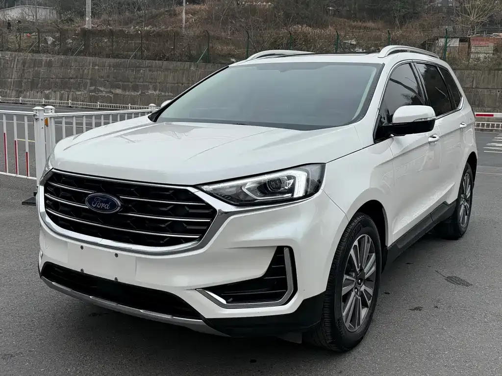 Ford Edge 2022 из CN, фото 1