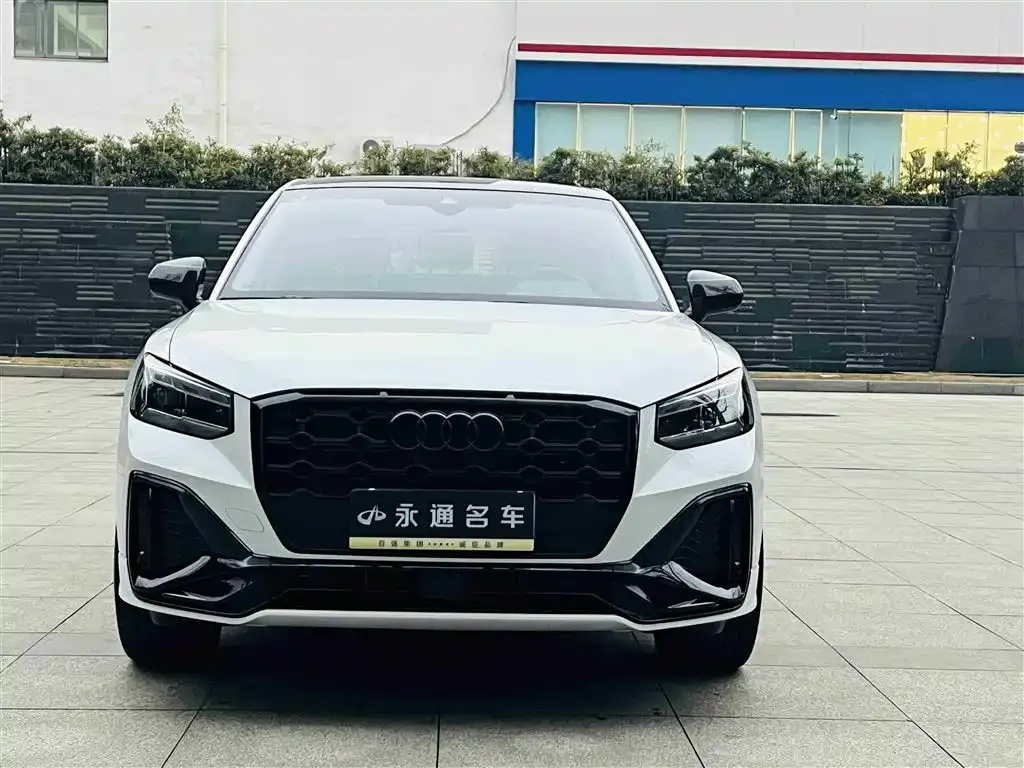 Audi Q2L 2024 из CN, фото 2