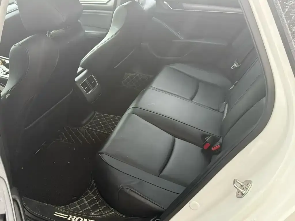 Honda Accord — фото 2