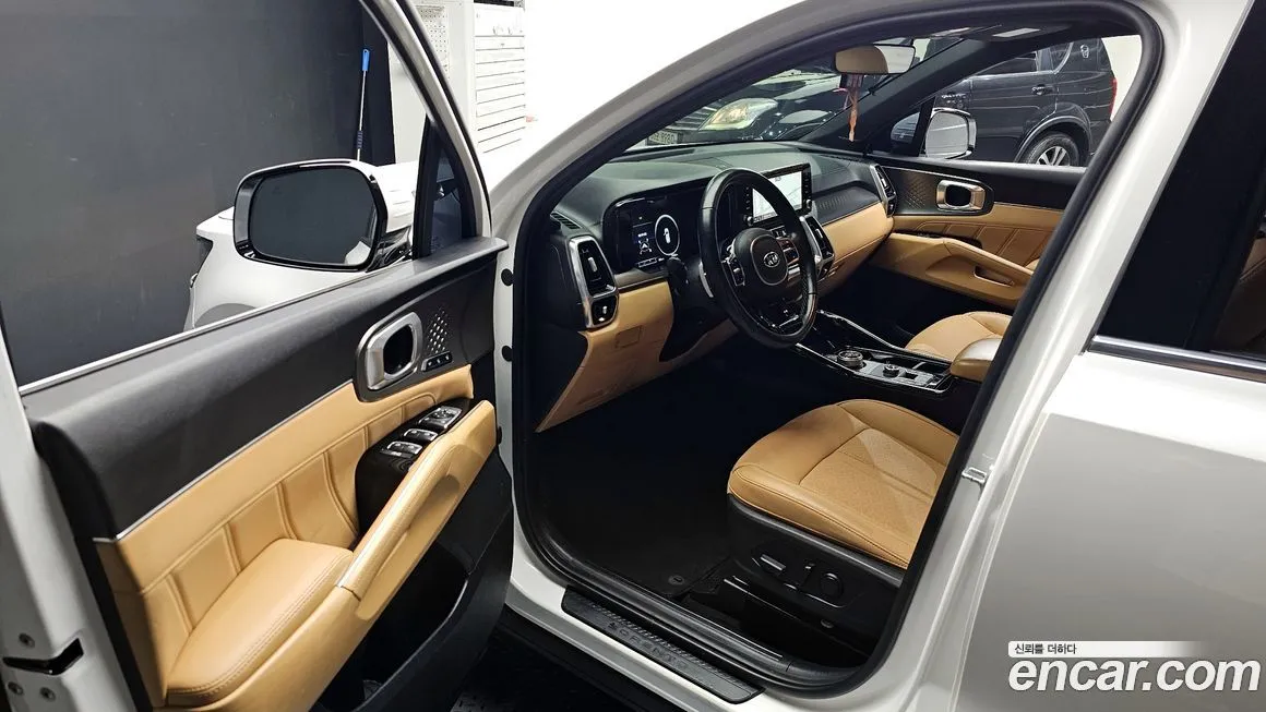 Kia Sorento — фото 10