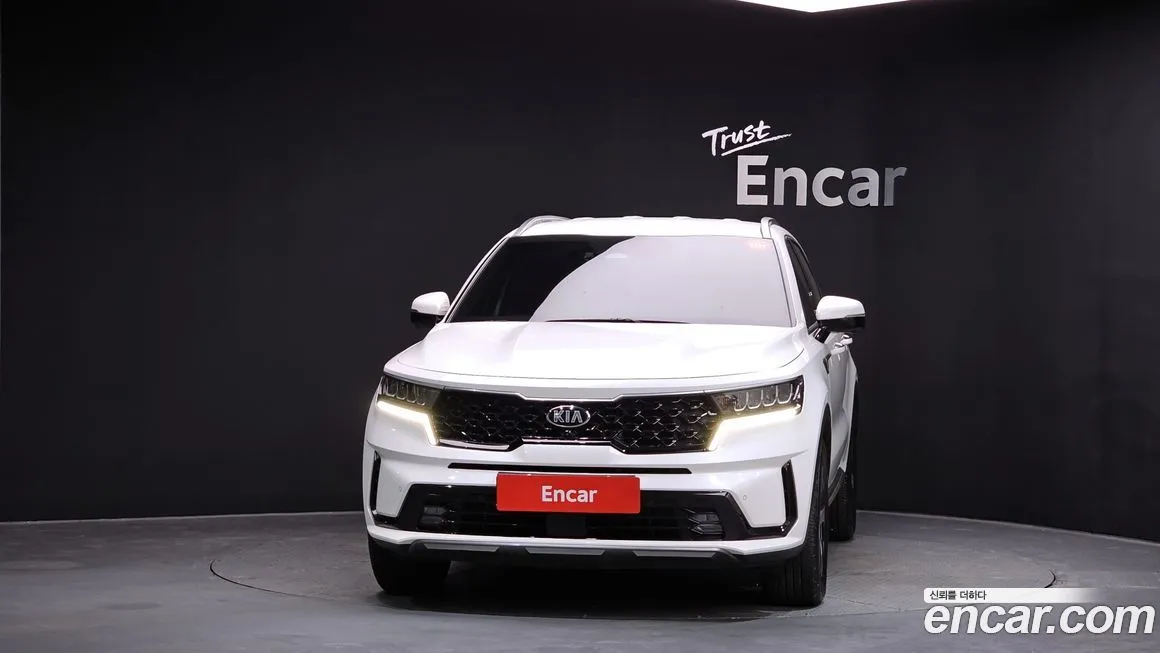 Kia Sorento — фото 7