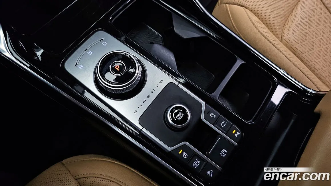 Kia Sorento — фото 8