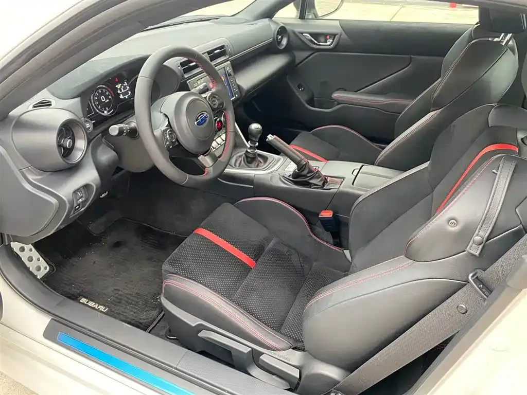 Subaru BRZ 2022 из CN, фото 9