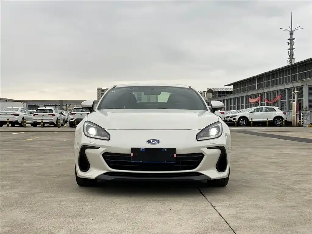 Subaru BRZ 2022 из CN, фото 10