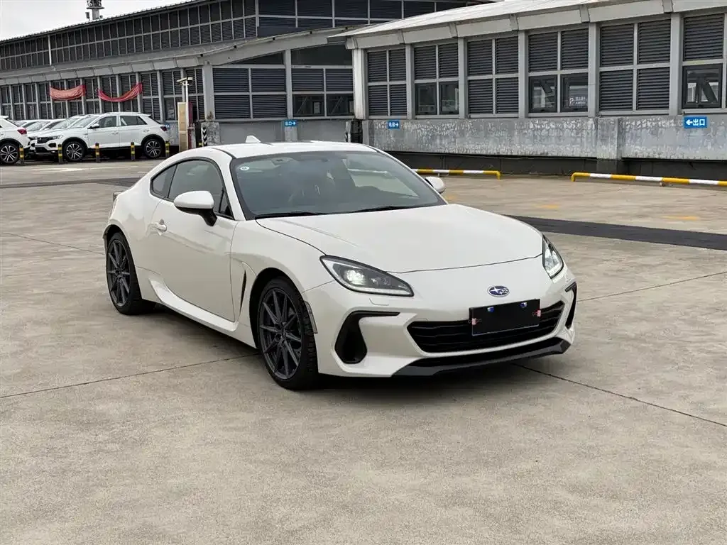 Subaru BRZ 2022 из CN, фото 8
