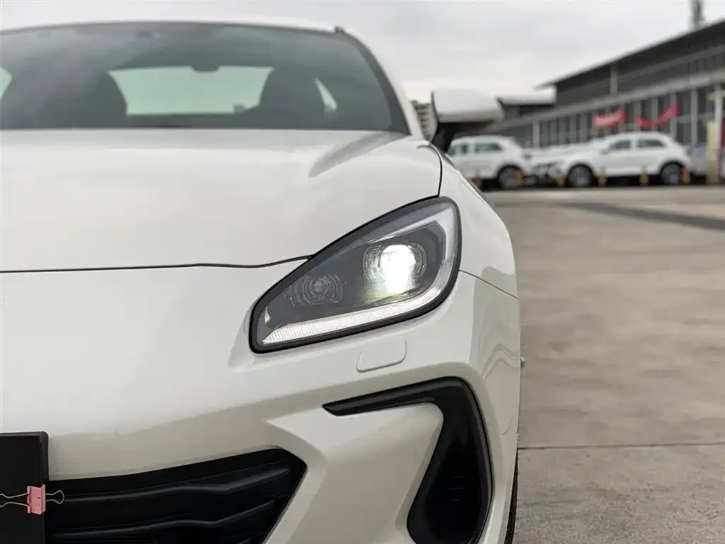 Subaru BRZ 2022 из CN, фото 6