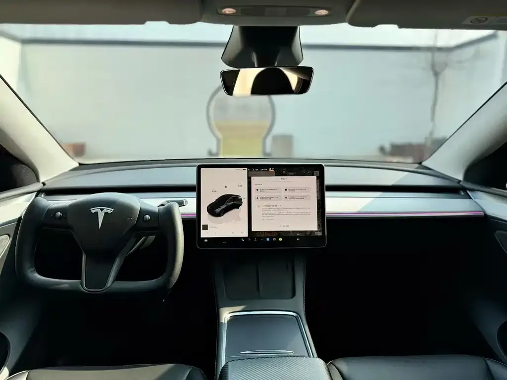 Tesla Model Y 2024 из CN, фото 3