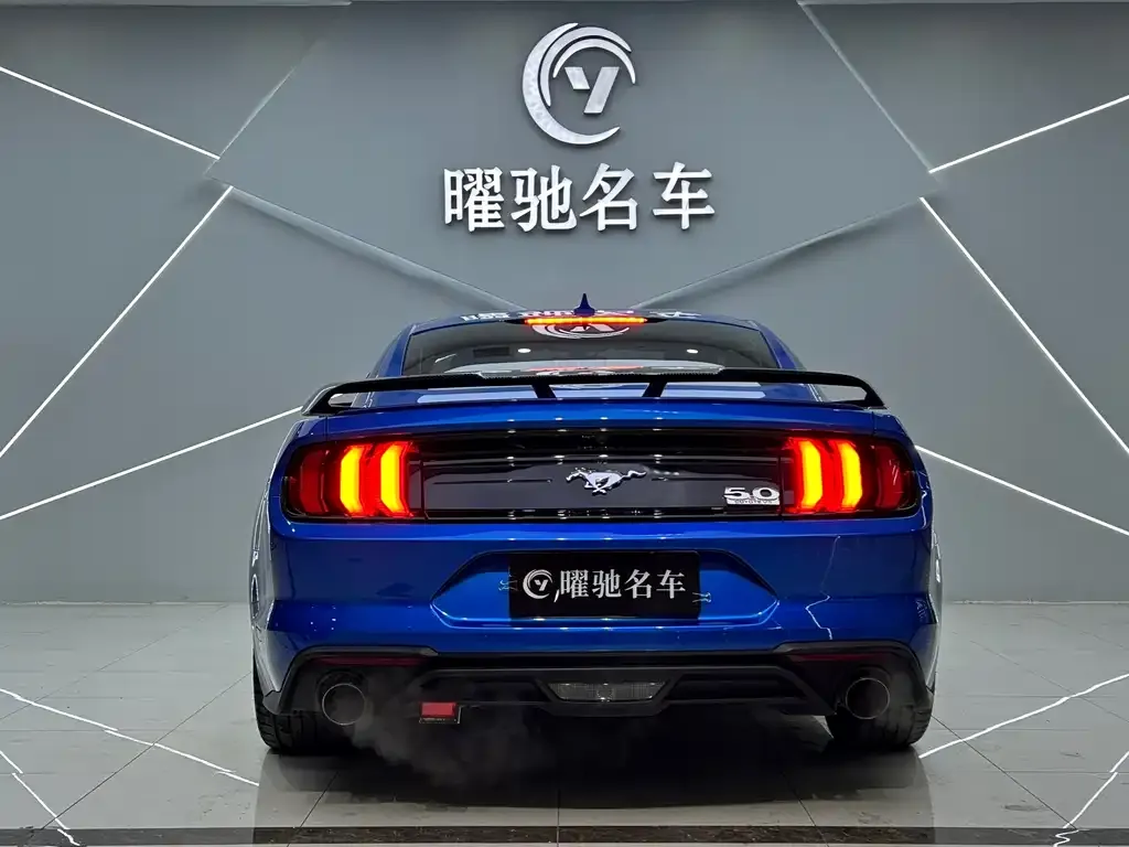 Ford Mustang 2022 из CN, фото 2