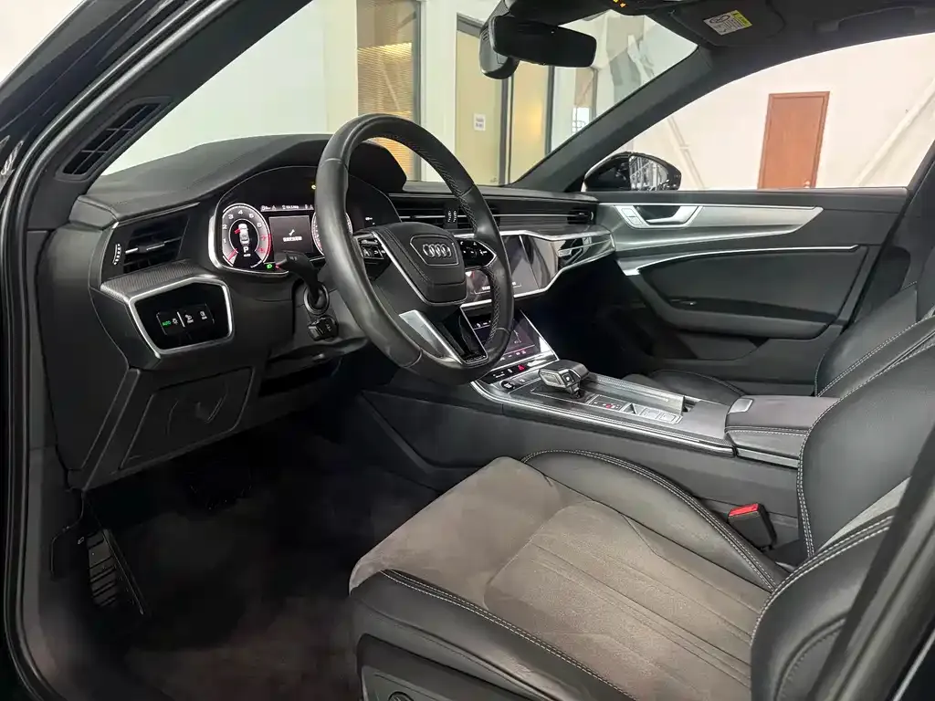Audi A6L 2024 из CN, фото 5
