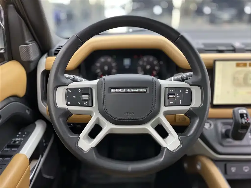 Land Rover Defender — фото 2