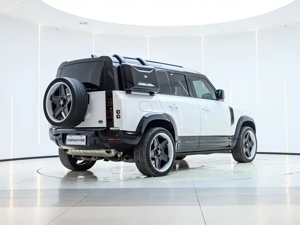 Land Rover Defender — фото 8