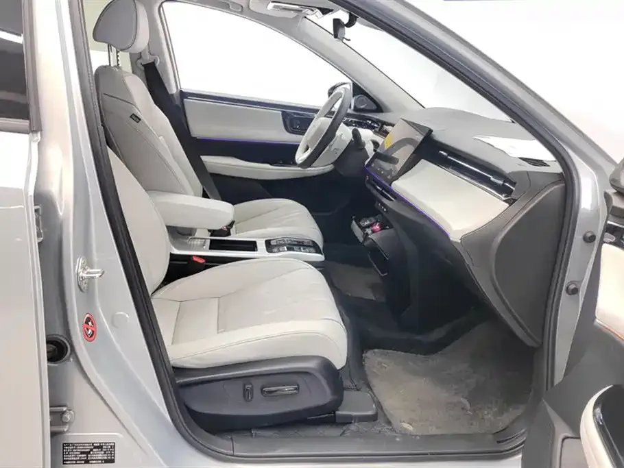 Honda e:NP2 2025 из CN, фото 5