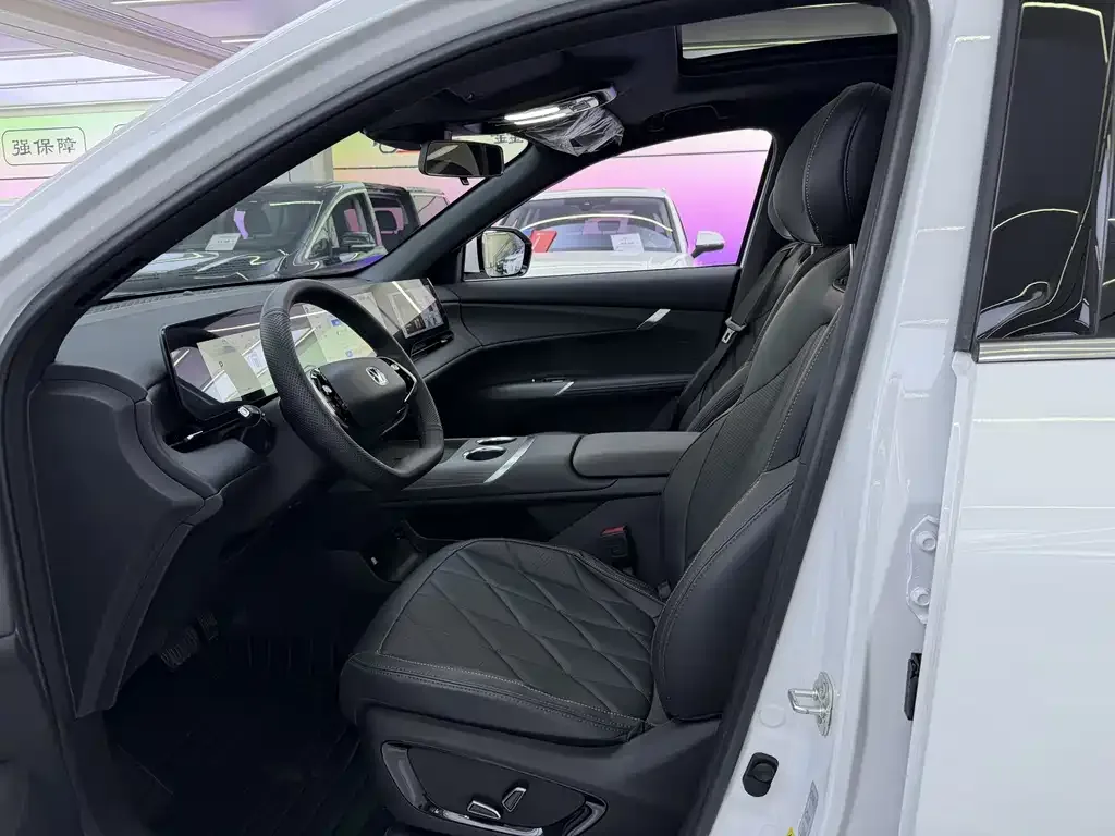 Changan CS75PLUS 2025 из CN, фото 2