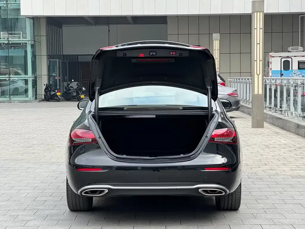 Mercedes-Benz E-Class 2021 из CN, фото 10