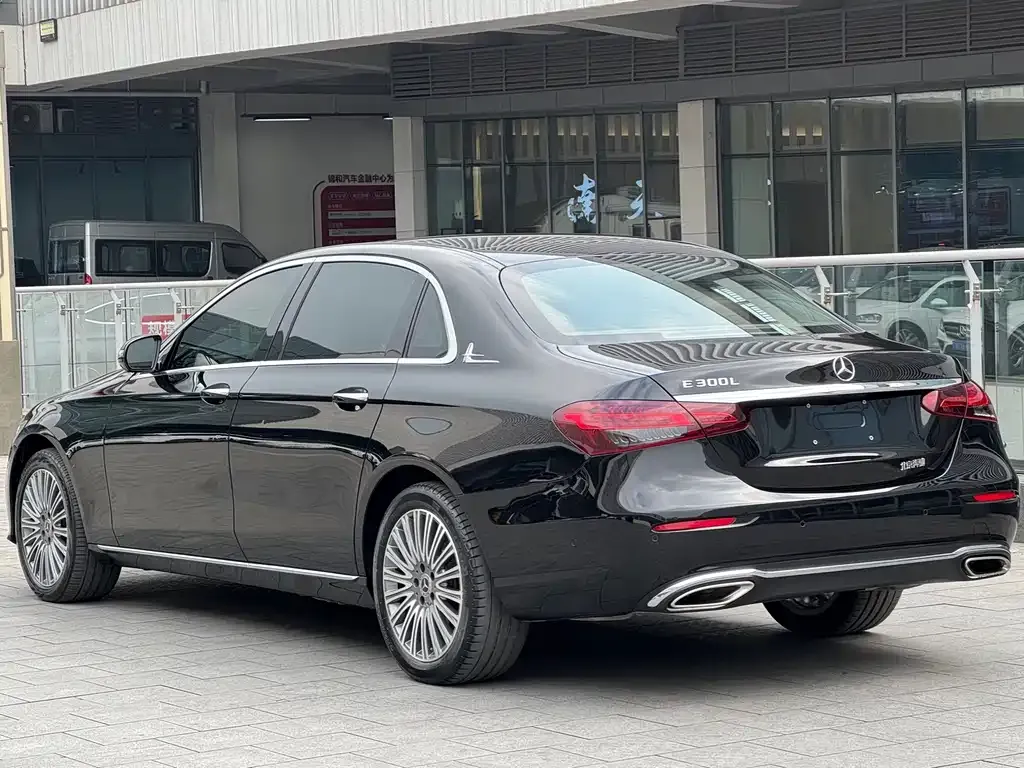 Mercedes-Benz E-Class 2021 из CN, фото 4