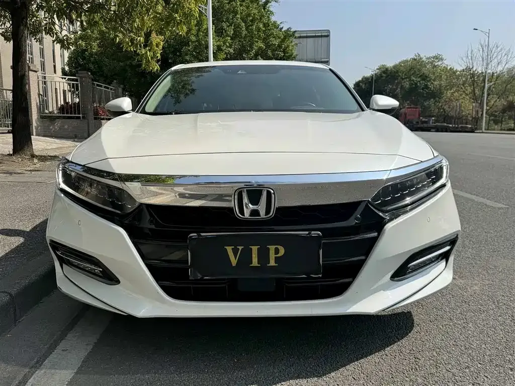 Honda Accord — фото 4