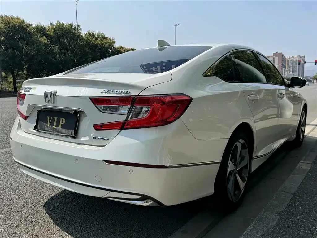 Honda Accord — фото 6