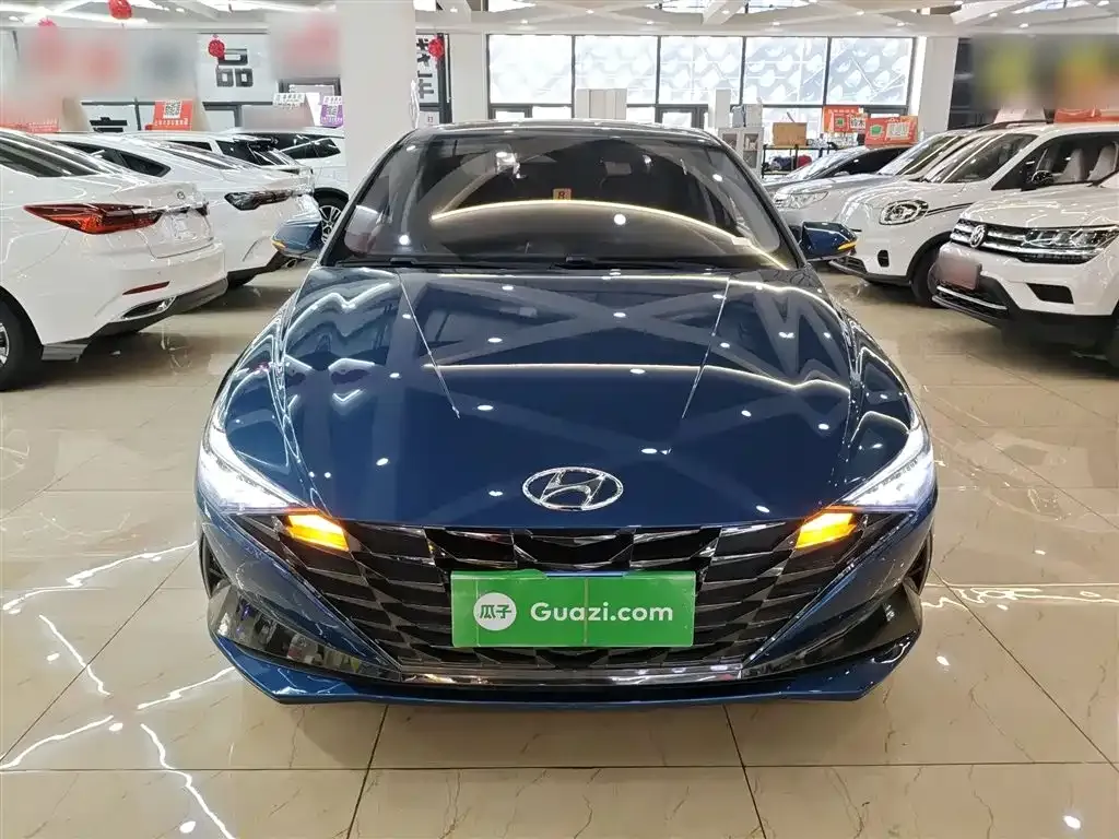 Hyundai Elantra — фото 3