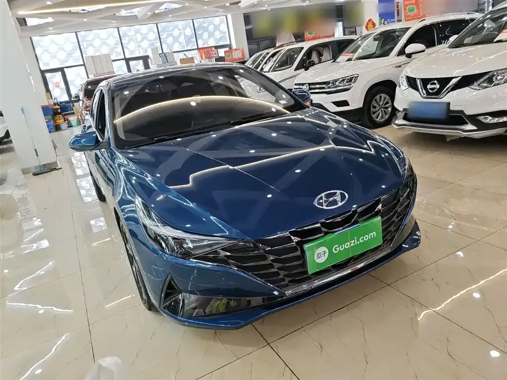 Hyundai Elantra — фото 5