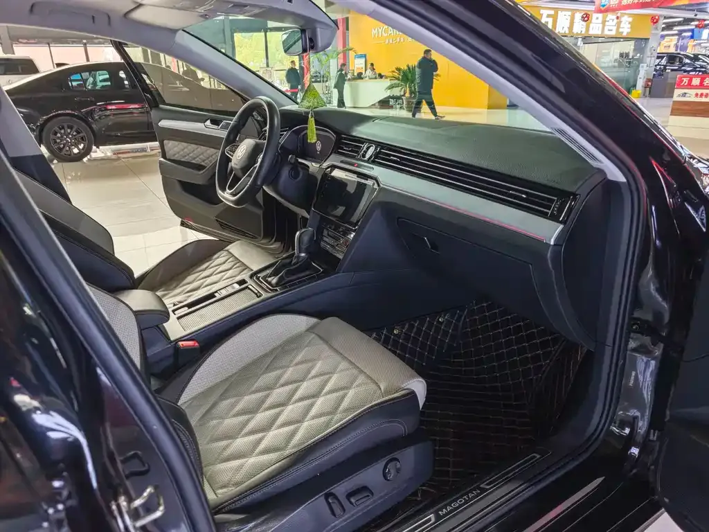 Volkswagen Magotan 2023 из CN, фото 10