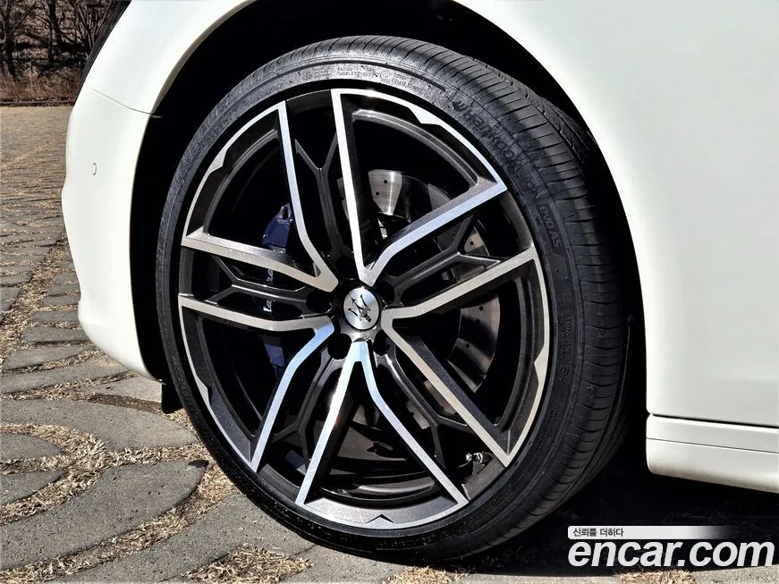 Maserati Ghibli 2021 из KR, фото 9