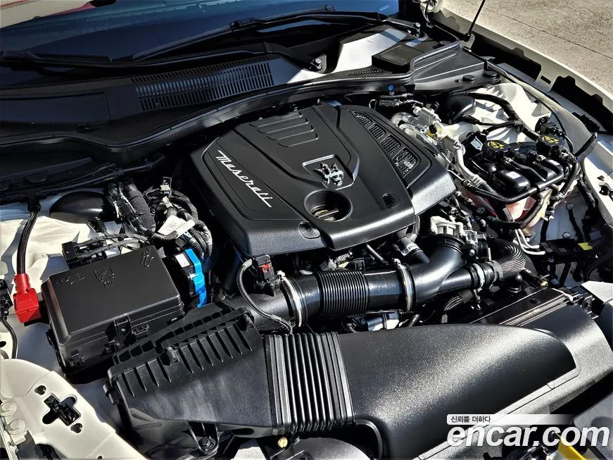 Maserati Ghibli 2021 из KR, фото 3