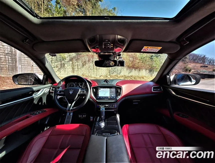Maserati Ghibli 2021 из KR, фото 8