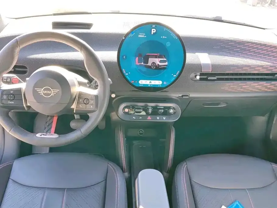 MINI JCW Electric 2025 из CN, фото 8