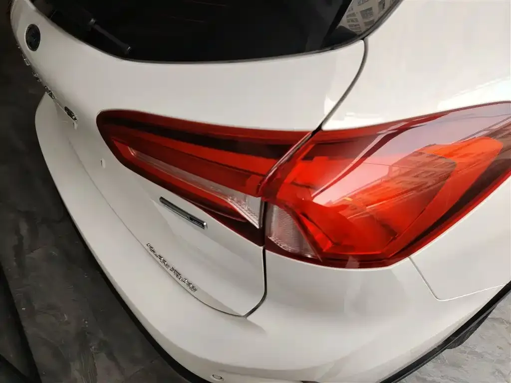 Ford Focus 2022 из CN, фото 7