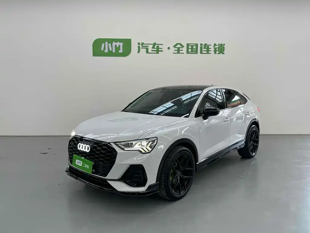 Audi Q3 Sportback — фото 1