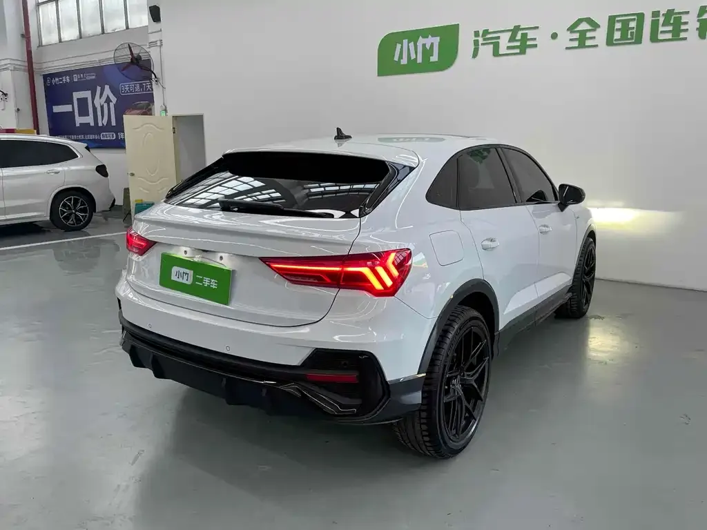 Audi Q3 Sportback — фото 9