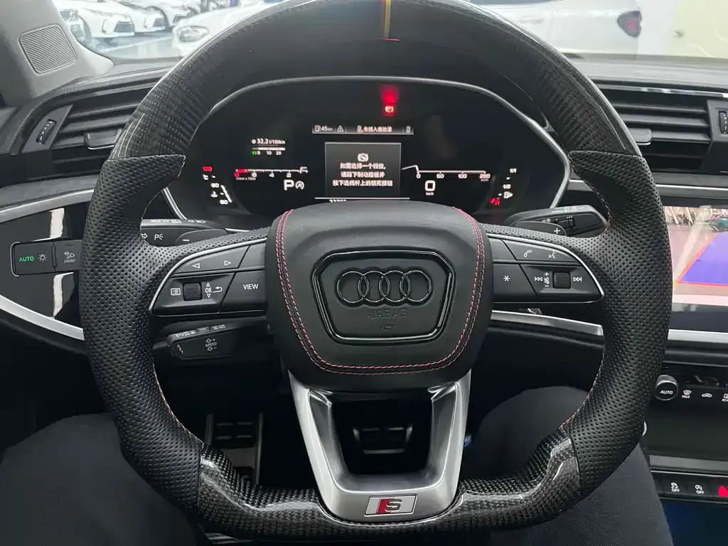 Audi Q3 Sportback — фото 8