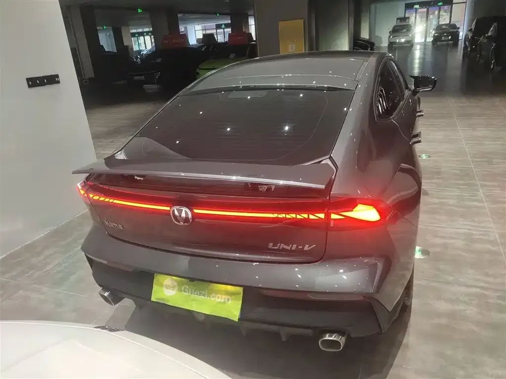 Changan UNI-V 2023 из CN, фото 3