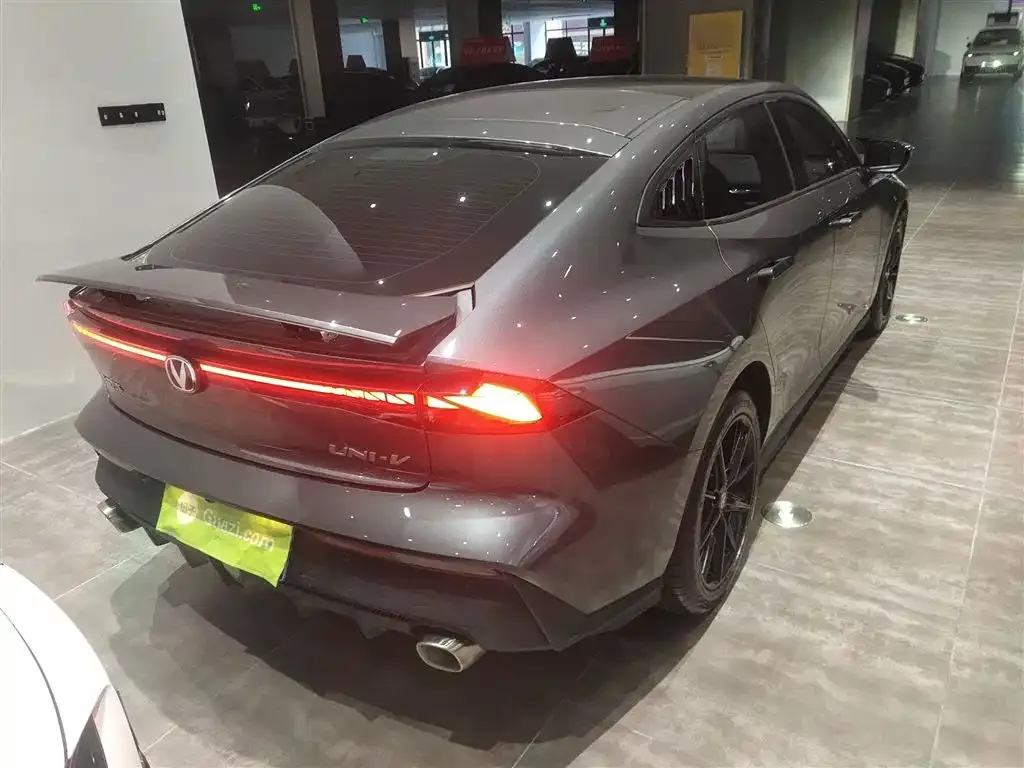 Changan UNI-V 2023 из CN, фото 8