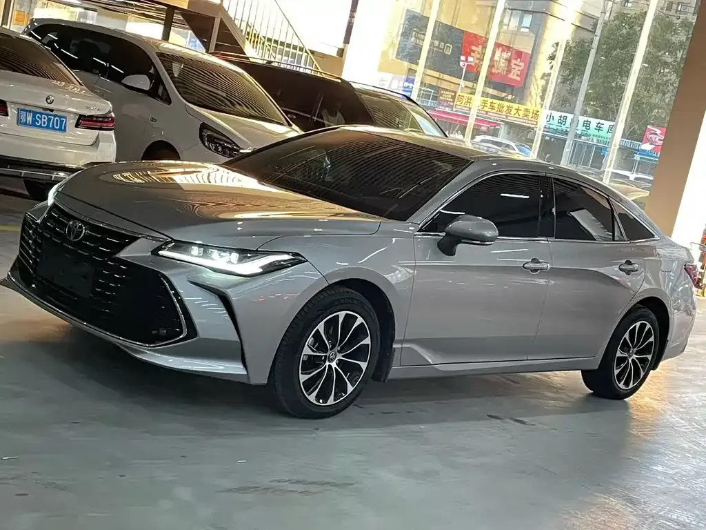 Toyota Avalon 2022 из CN, фото 1