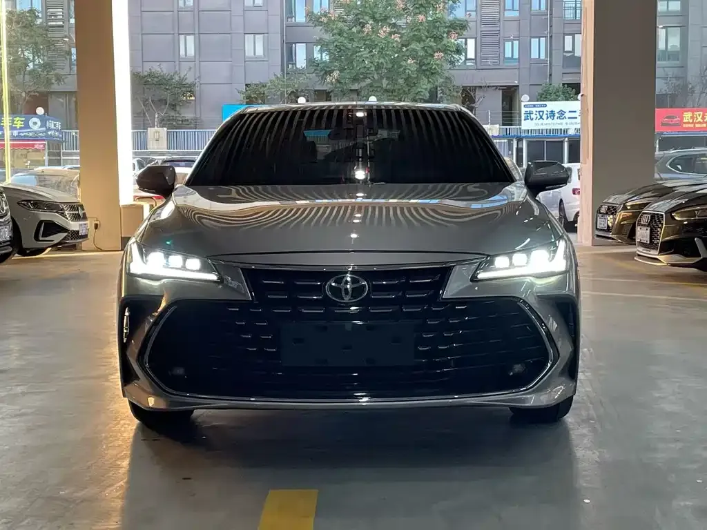 Toyota Avalon 2022 из CN, фото 8