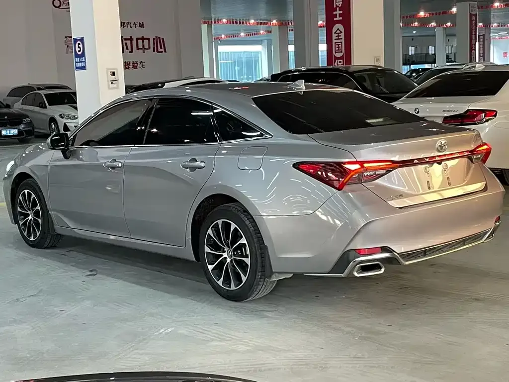 Toyota Avalon 2022 из CN, фото 3